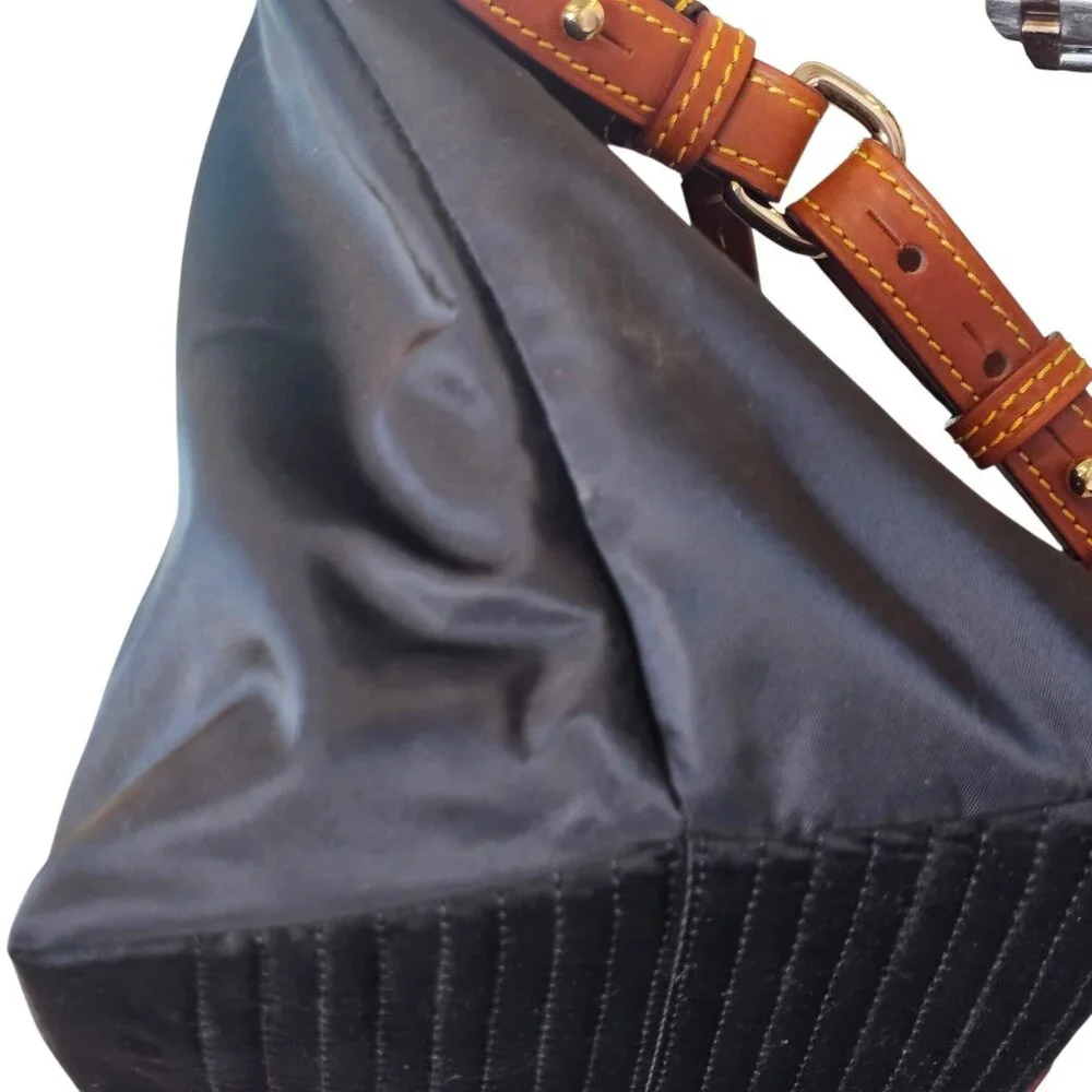 DOONEY BOURKE BLACK NYLON HOBO Bag Purse Handbag TAN LEATHER STRAP Pink Interior